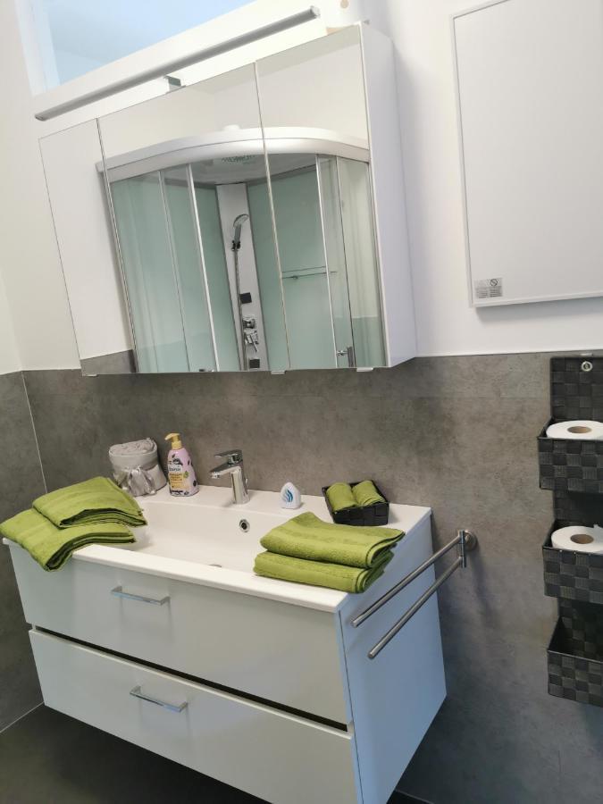 Homew4 - Rosen Apartment Hoheneich Esterno foto